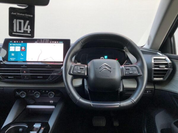 Citroen C5X cockpit