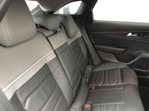 Citroen C5X rear seats