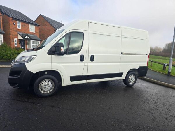 Citroen Relay side