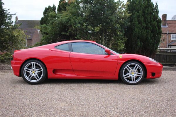 Ferrari 360 Modena side