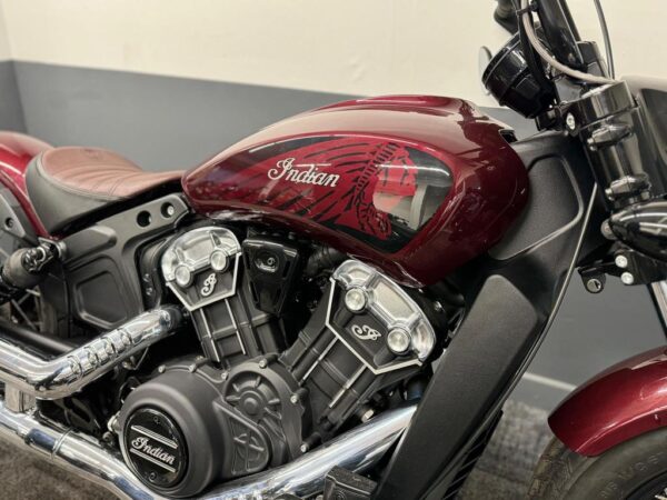 Indian Scout Bobber fuel tank