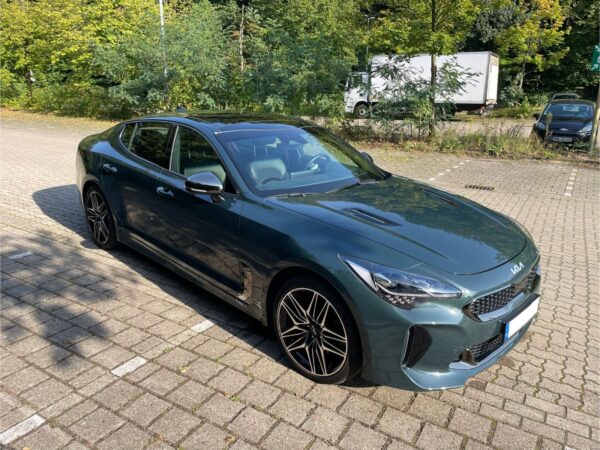 KIA Stinger bitcoin, crypto, luxury vehicles