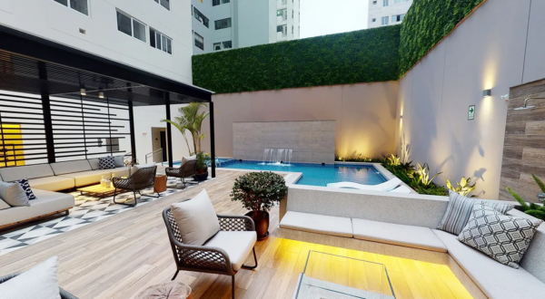 Lima Peru Penthouse swimming pool