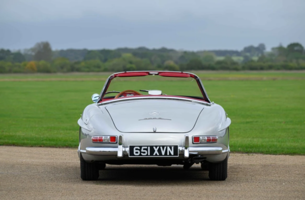 Mercedes-Benz 300SL back