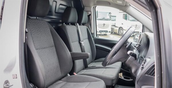 Mercedes-Benz Vito interior, seats