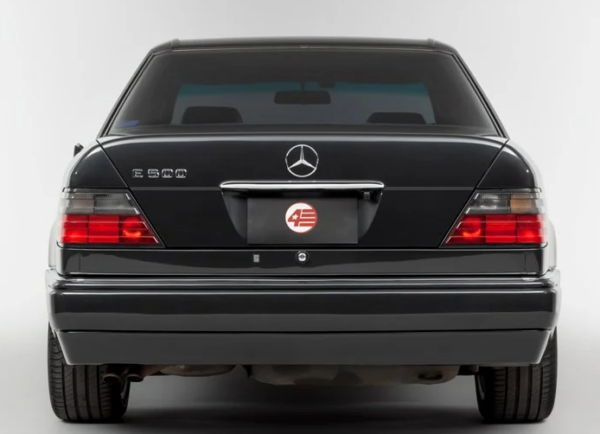 Mercedes E500 back