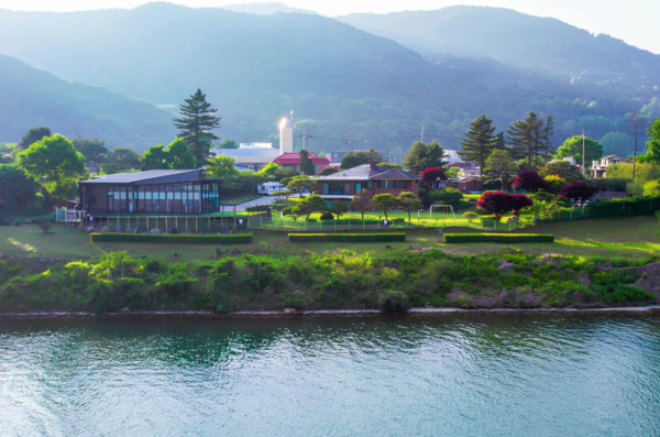 Namyangju Si, South Korea House, Han River