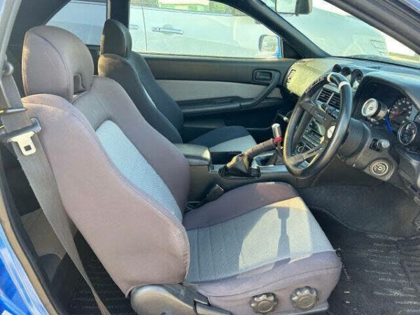 Nissan Skyline front seat, cockpit