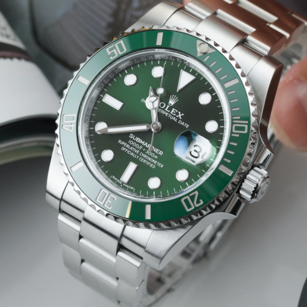 Rolex Hulk Submariner Date Green Dial – Bild 6