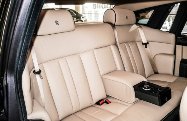 Rolls-Royce Phantom rear seat