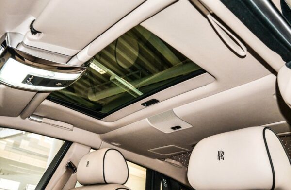 Rolls-Royce Phantom sunroof