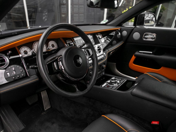 Rolls-Royce Wraith cockpit