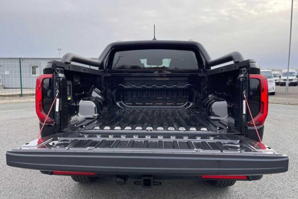 Volkswagen Amarok truck bed