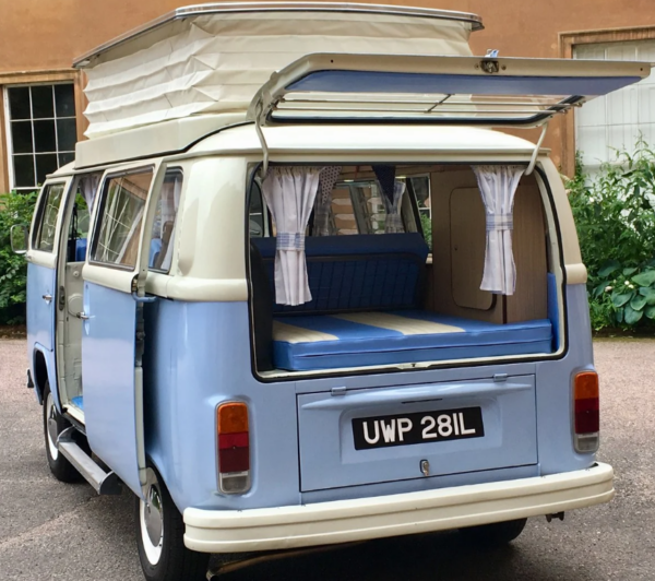 Volkswagen T2 back