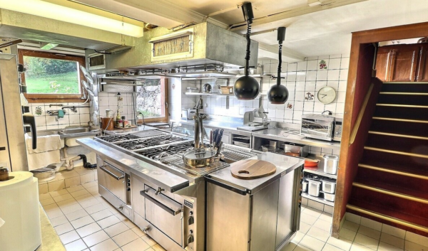 Chateux d'Oex Switzerland House kitchen