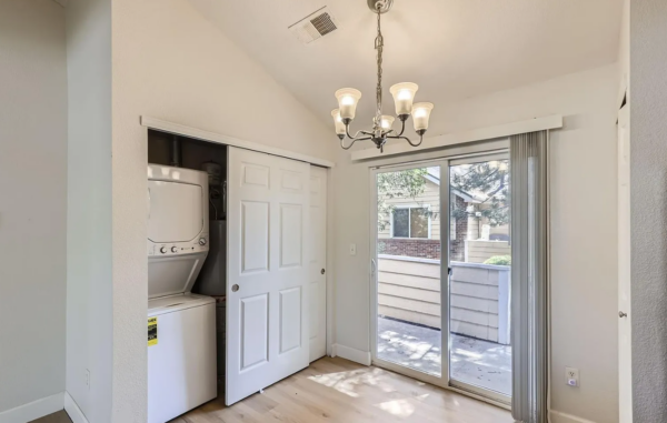 Colorado United States House laundry room