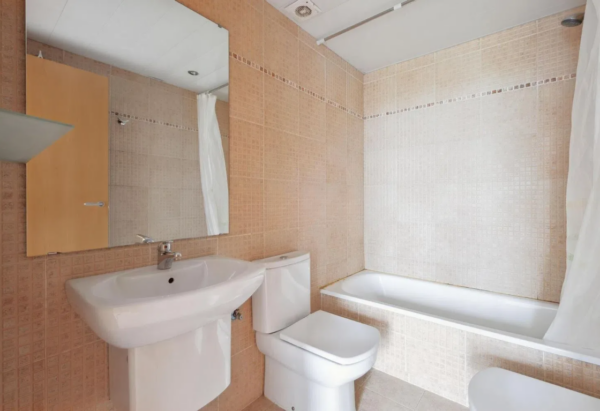 Empuriabrava Spain Apartment bathroom