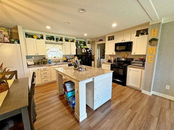 Georgia United States House kitchen