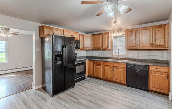 Harrison Township United States House kitchen