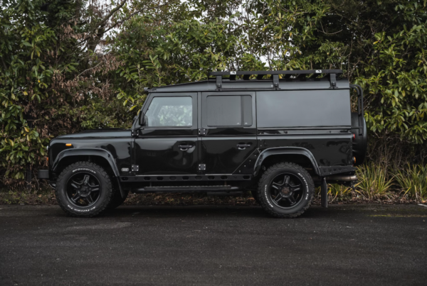 Land Rover Defender 110 XS side view