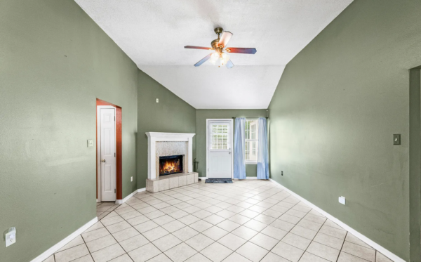 Mississippi United States House living room