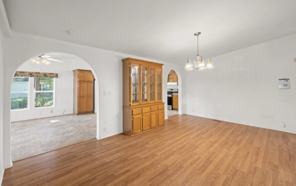 Portland Oregon United States House dining area