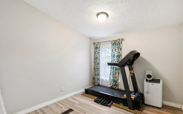 Vancouver United States House fitness room