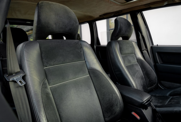 Volvo 850 R front seat