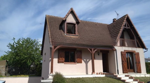 Corbeilles France House bitcoin, crypto, luxury homes